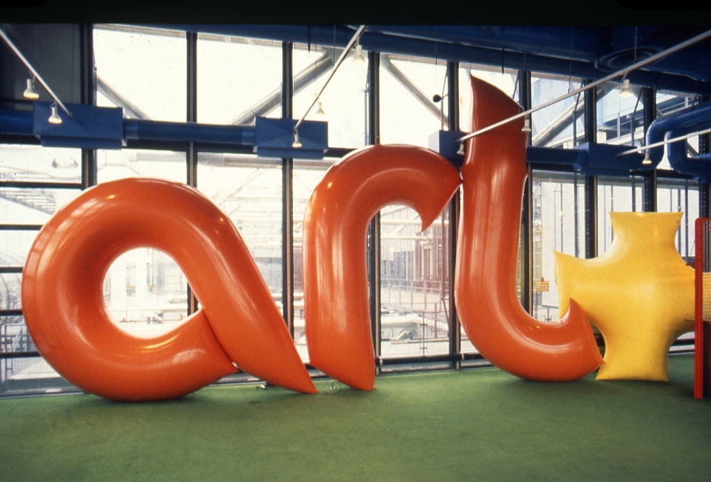 Bernard Quentin, ART, 1975, PVC de couleur, H.5M, Collection du Musée National d'art Moderne, Centre Georges Pompidou